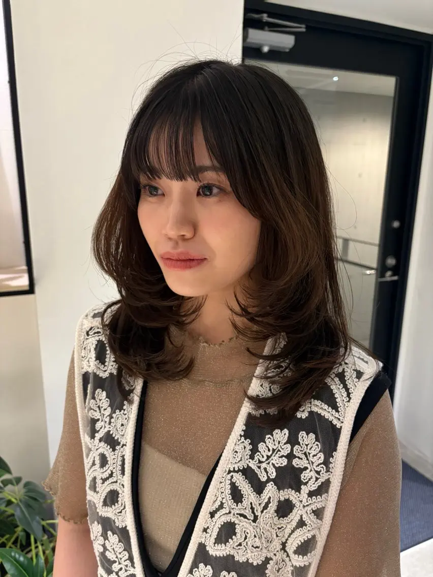 ロング 暖色カラー 奥村陽花のヘアスタイル