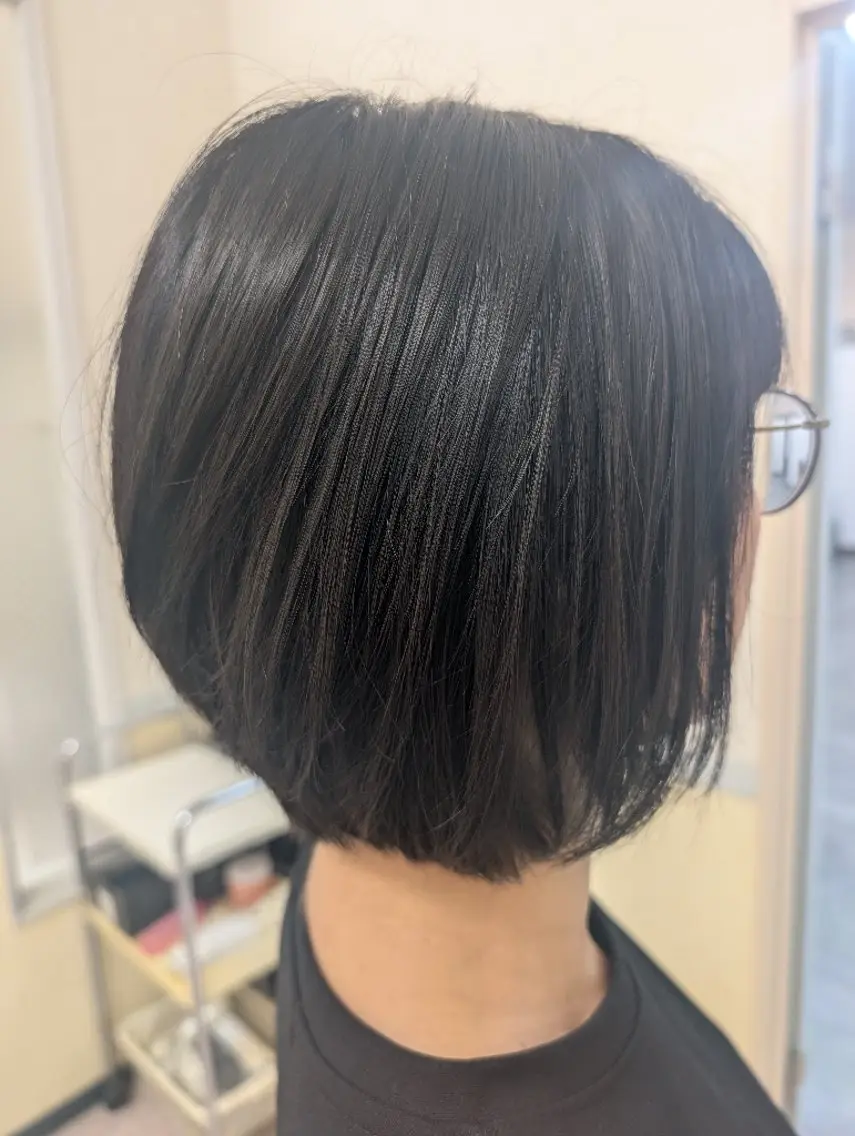 ミディアム ボブ トンプソン しみず👩のヘアスタイル