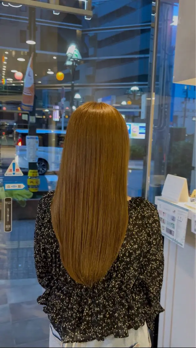 カラー ヘアカラー 新井 真央のヘアスタイル