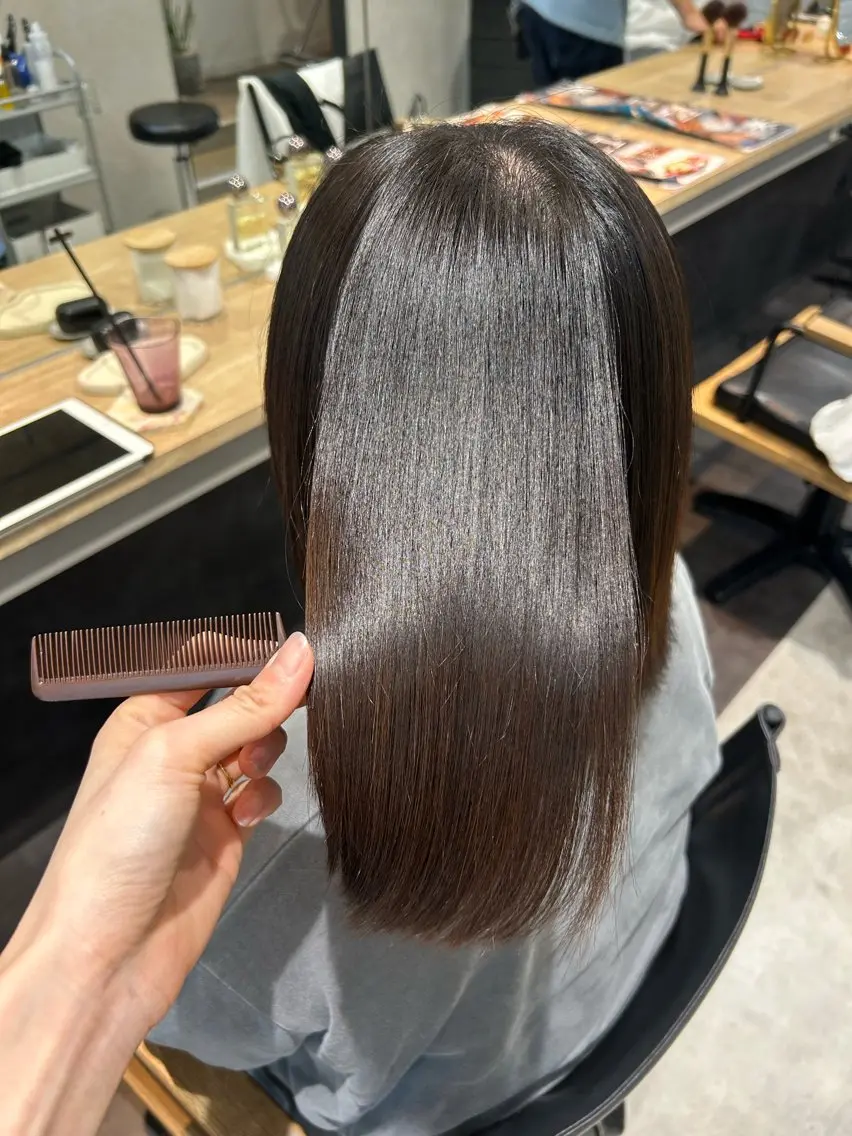 ミディアム パーマ 髪質改善 ストレートパーマ カット 縮毛矯正 トリートメント hubhair レイヤー/透明感のヘアスタイル