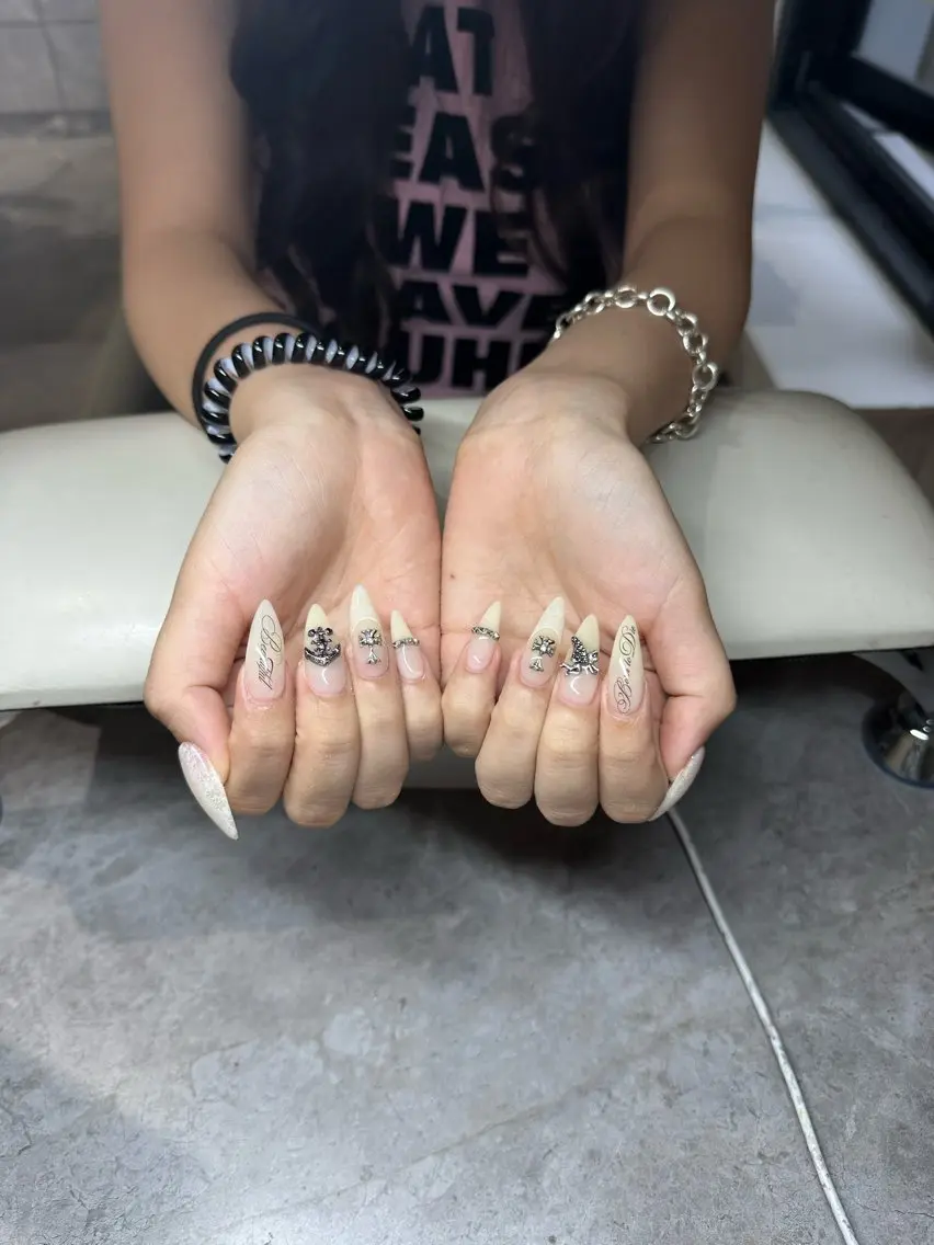 ネイル ハンドネイル IROHA NAIL akoのネイルデザイン