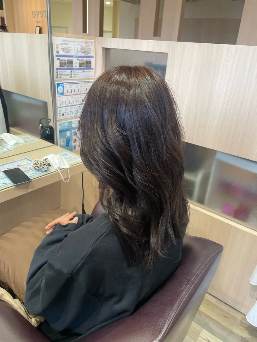 セミロング カット ヘアカラー 小林 純一郎のヘアスタイル
