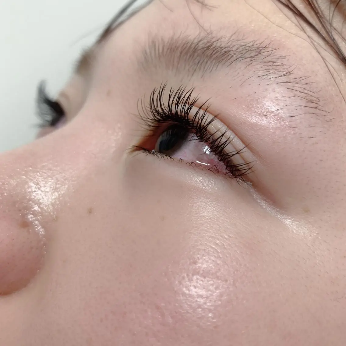 マツエク・マツパ フラットラッシュ マツエク U eのネイルデザイン