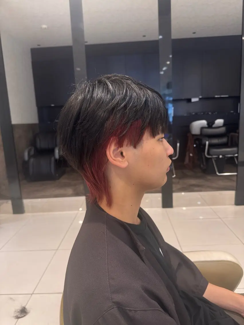 ミディアム カラー ブリーチ インナーカラー カット ヘアカラー トリートメント EARTH勝田台 吉永嵐のヘアスタイル