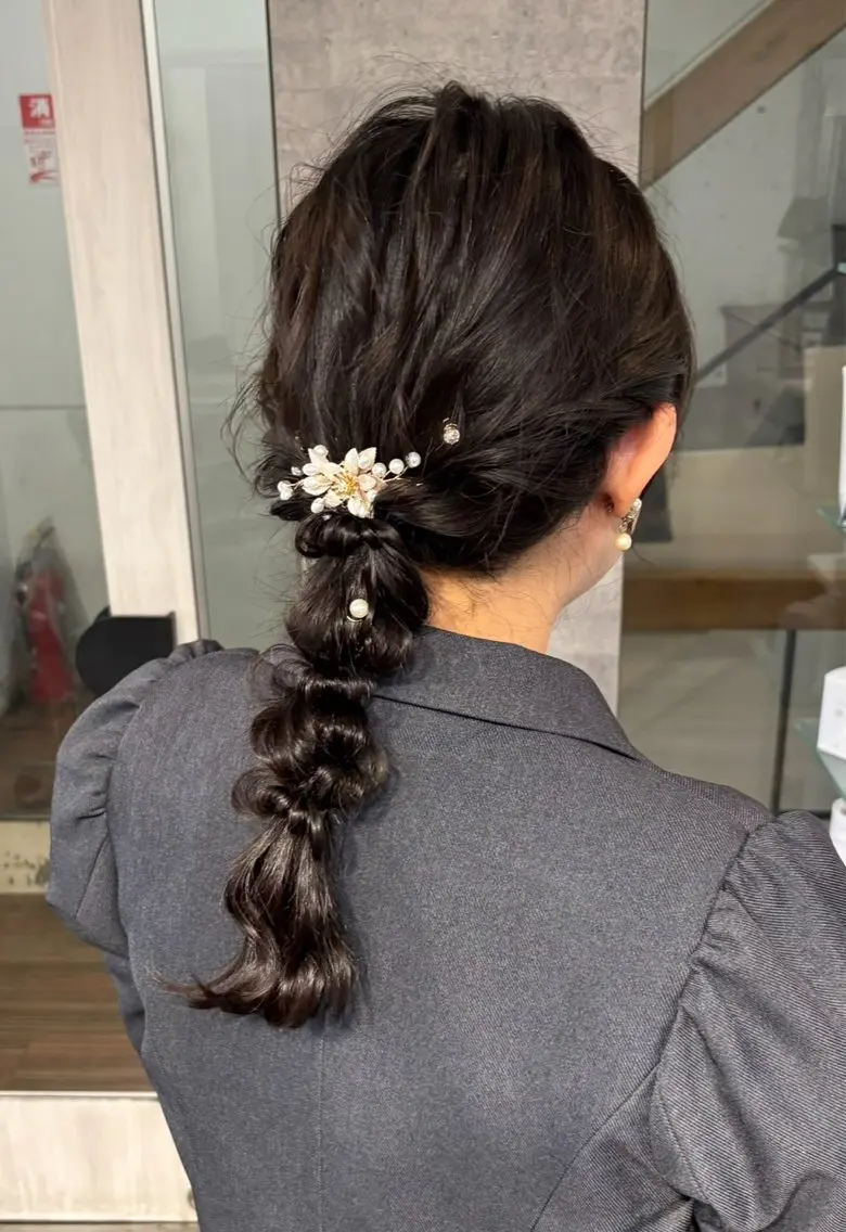 ロング ヘアアレンジ Anju／ 小顔カットのヘアスタイル