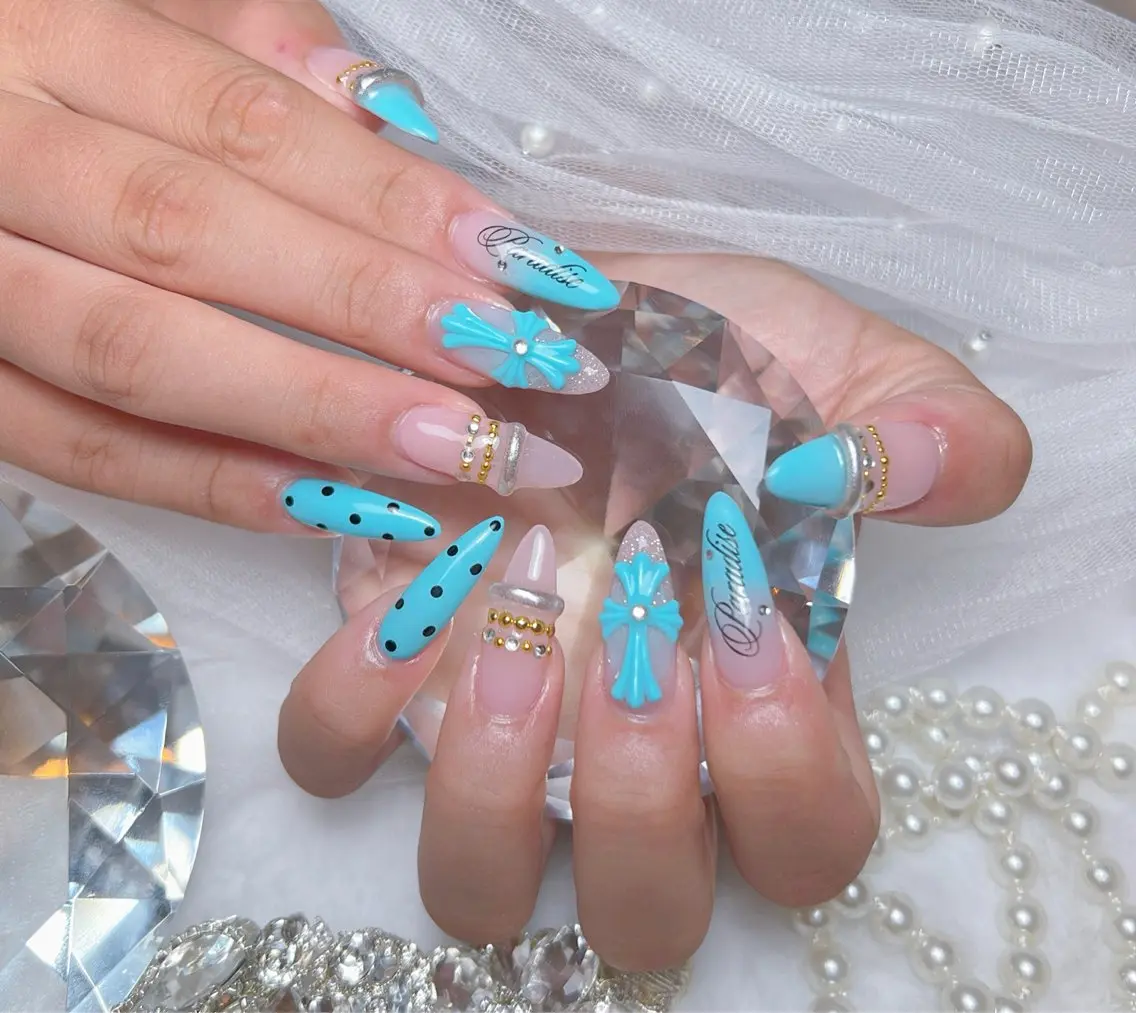 ネイル アートネイル オーロラネイル チークネイル 長さ出し フットネイル Miya _nailのネイルデザイン