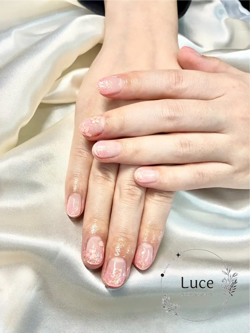 ネイル 桜ネイル ラメ(グリッター) ラメグラデーション NAIL Luceのネイルデザイン