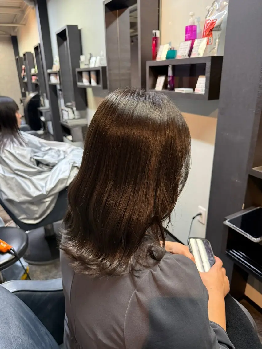 ミディアム ヘアカラー 奴賀 詩のヘアスタイル