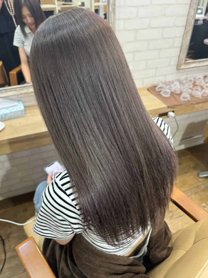 ロング カラー アッシュ アッシュグレー RAMU 🎀のヘアスタイル