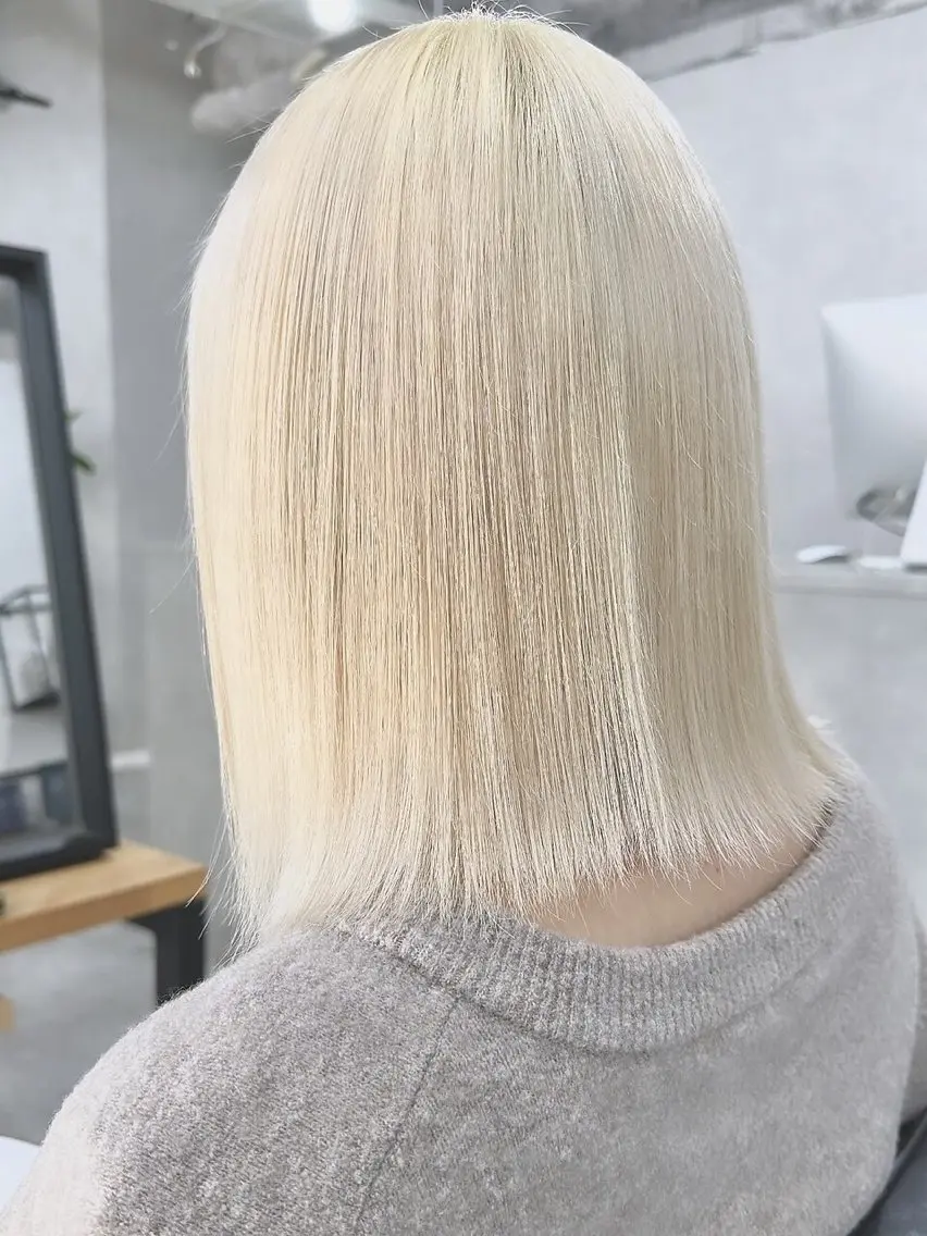ミディアム カラー ブリーチ ケアブリーチ ケアカラー 透明感カラー ダブルカラー ヘアカラー ｉｌｉ 大阪のヘアスタイル