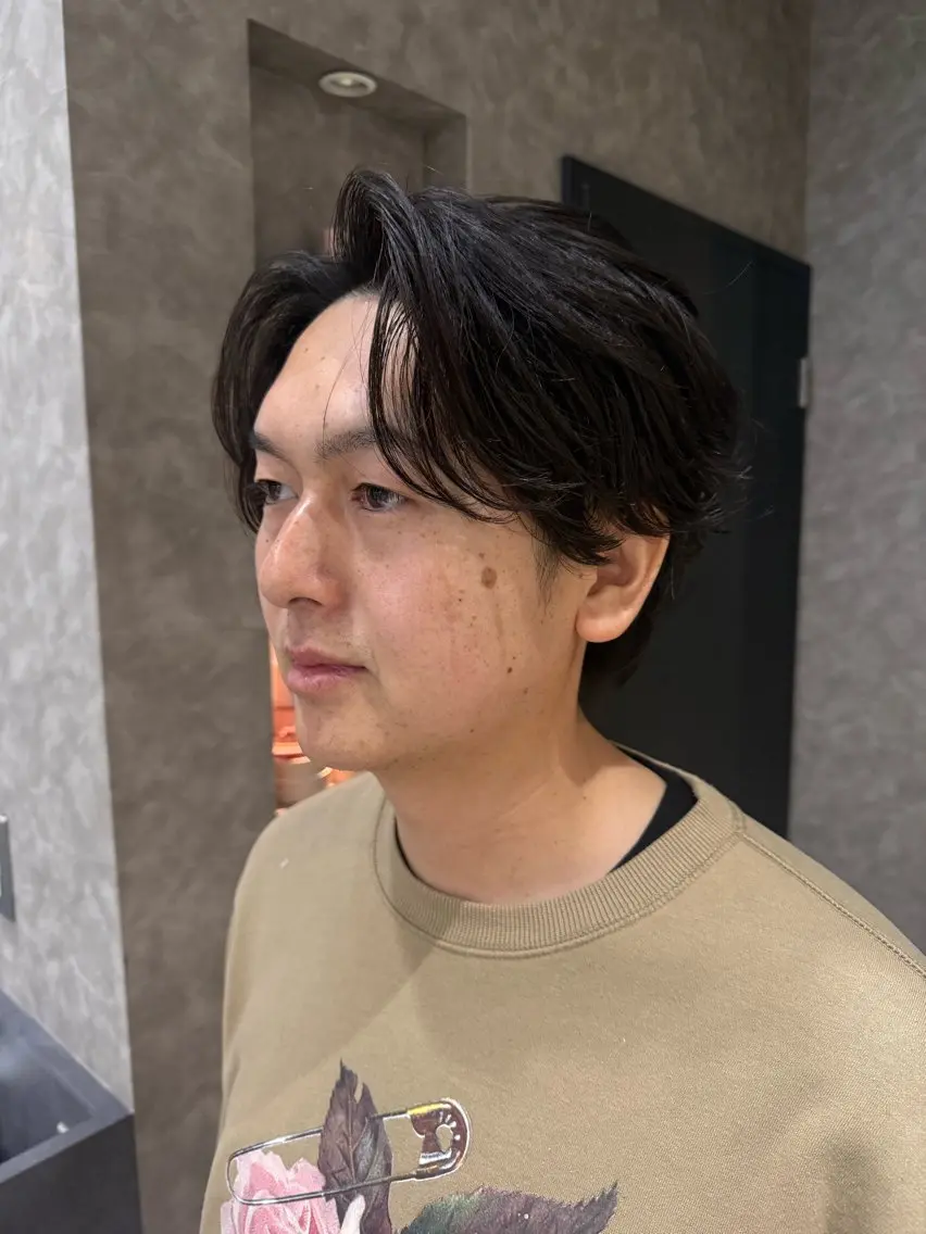 パーマ メンズ フェザーパーマ メンズパーマ 本田 有里のヘアスタイル