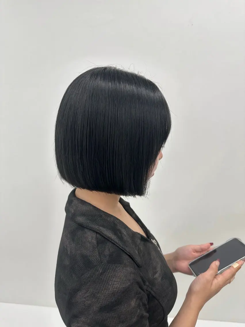 ショート aisa ／札幌／艶カラー🎀のヘアスタイル