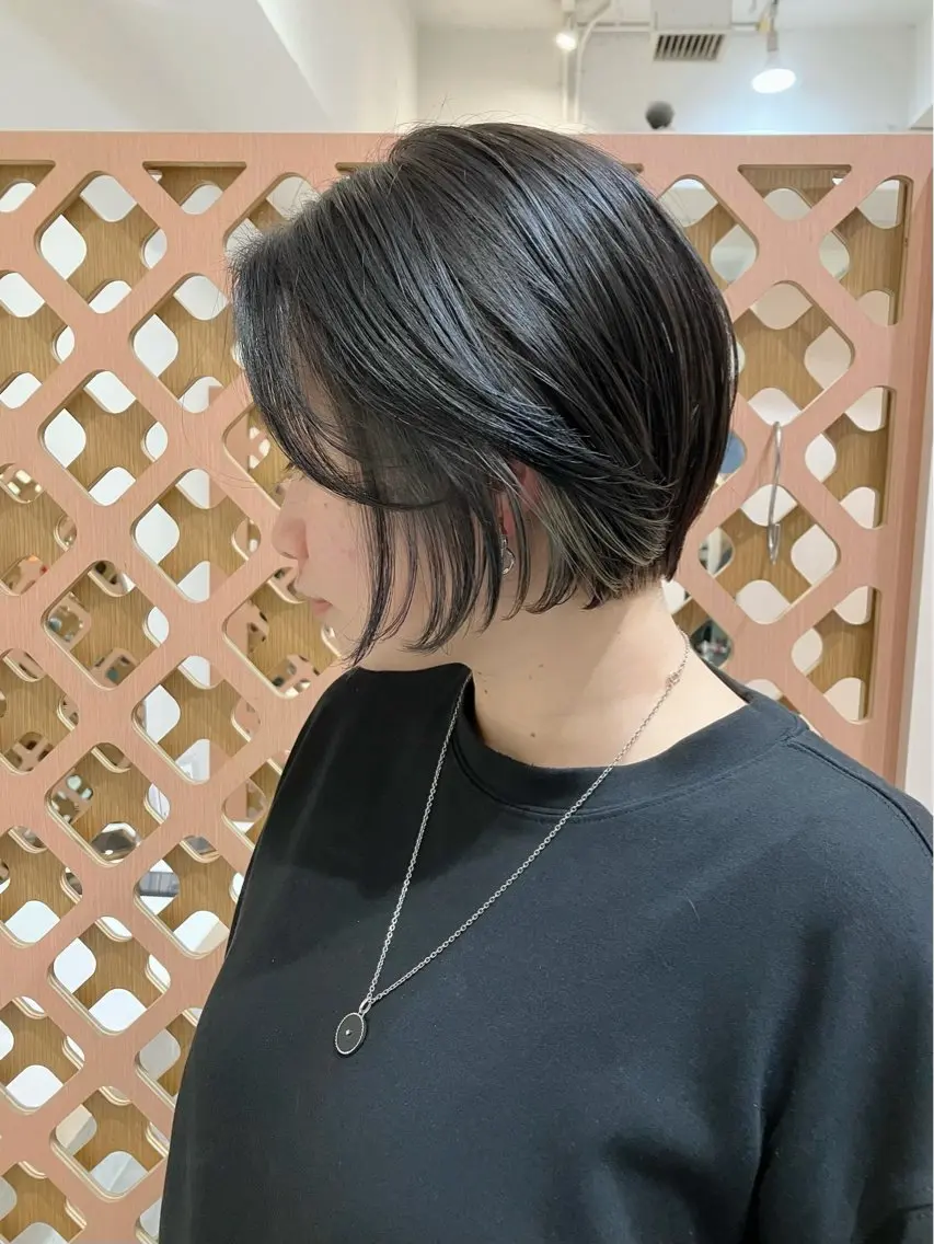 ショート カラー イヤリングカラー インナーカラー ボブ ショートヘア カット ヘアカラー 川間 将彦のヘアスタイル
