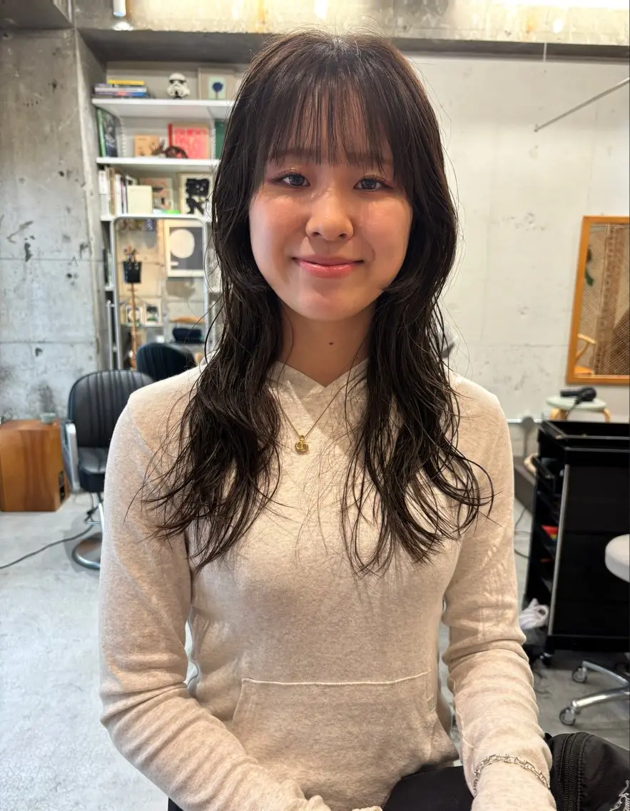 セミロング カラー パーマ カット パーマ 永田 愛莉のヘアスタイル