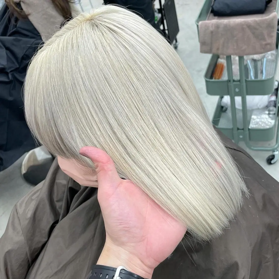 ショート カラー ヘアカラー トリートメント Lull1人美容室 バレイヤージュのヘアスタイル