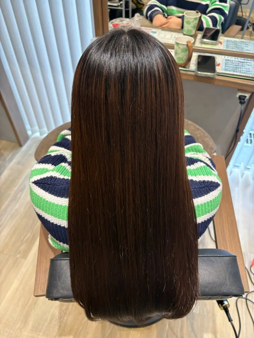 ロング カット 縮毛矯正 韓国風ヘア🤍/頭皮 ケア🫧 Chikaのヘアスタイル