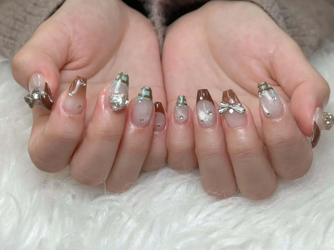ネイル フレンチネイル ジェルネイル ガーリー 韓国ネイル ロングネイル ハンドネイル NieNail Nezukoのネイルデザイン