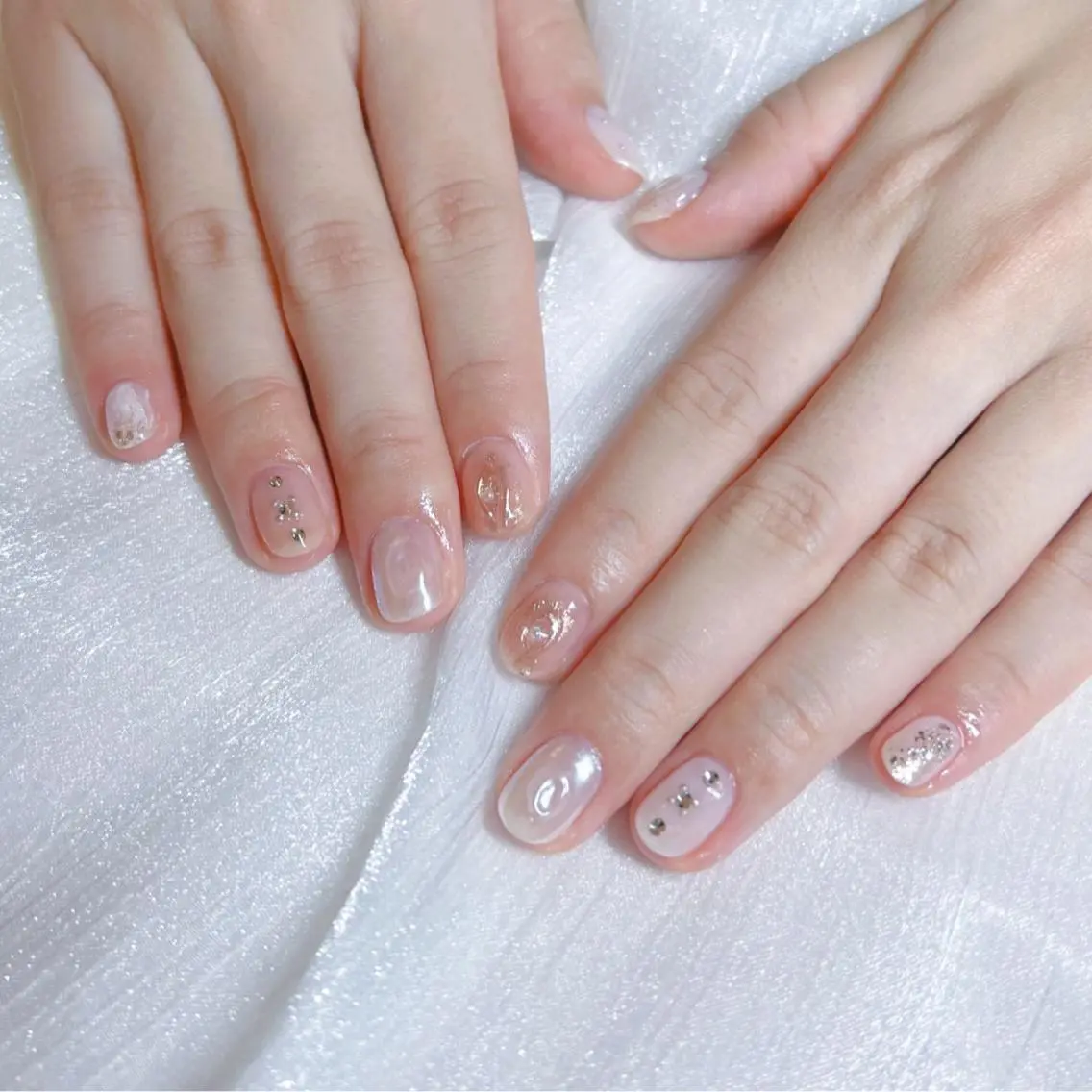 ネイル オーロラネイル フットネイル フレンチネイル ジェルネイル 韓国ネイル ハンドネイル ハンドケア 【ENサロン】 Rei🎀Nailのネイルデザイン