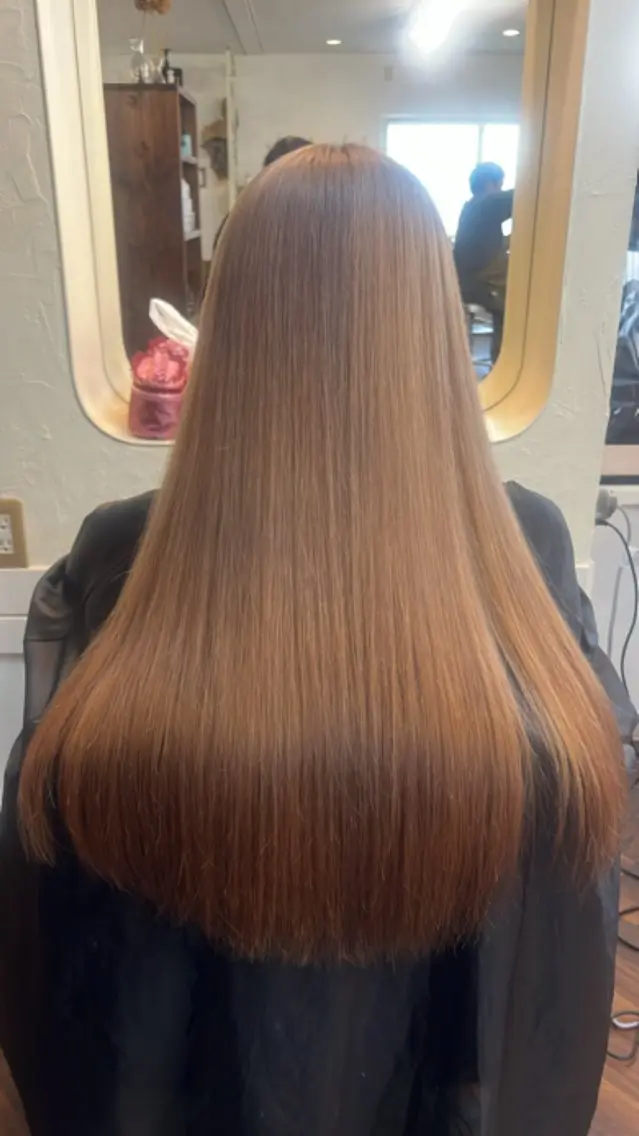 ロング tomo MiND HAiRのヘアスタイル