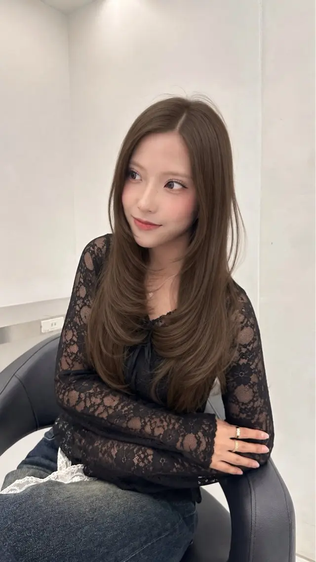 ロング カラー ヘアカラー ヘアセット 上品モテヘア🩶 karen🩶のヘアスタイル