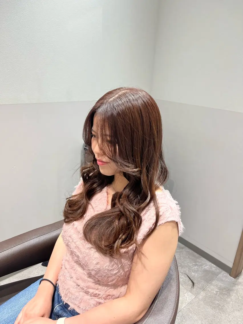 ロング ピンクブラウン カット ヘアカラー トリートメント 大宮レイヤーカット× 透明感カラー　rioのヘアスタイル