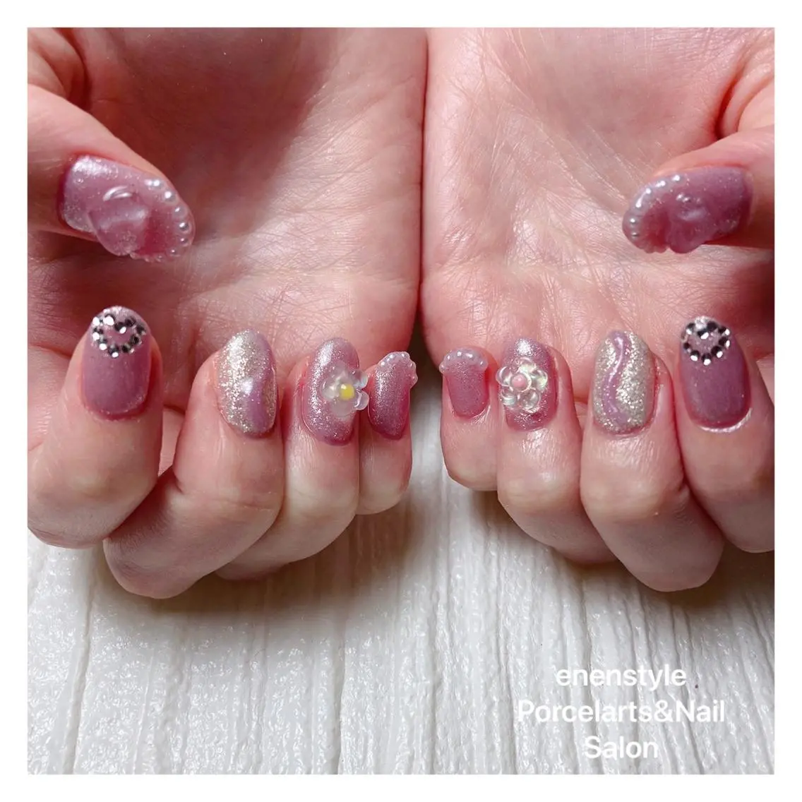 ミディアム ネイル 🐾enen style 🐾のネイルデザイン
