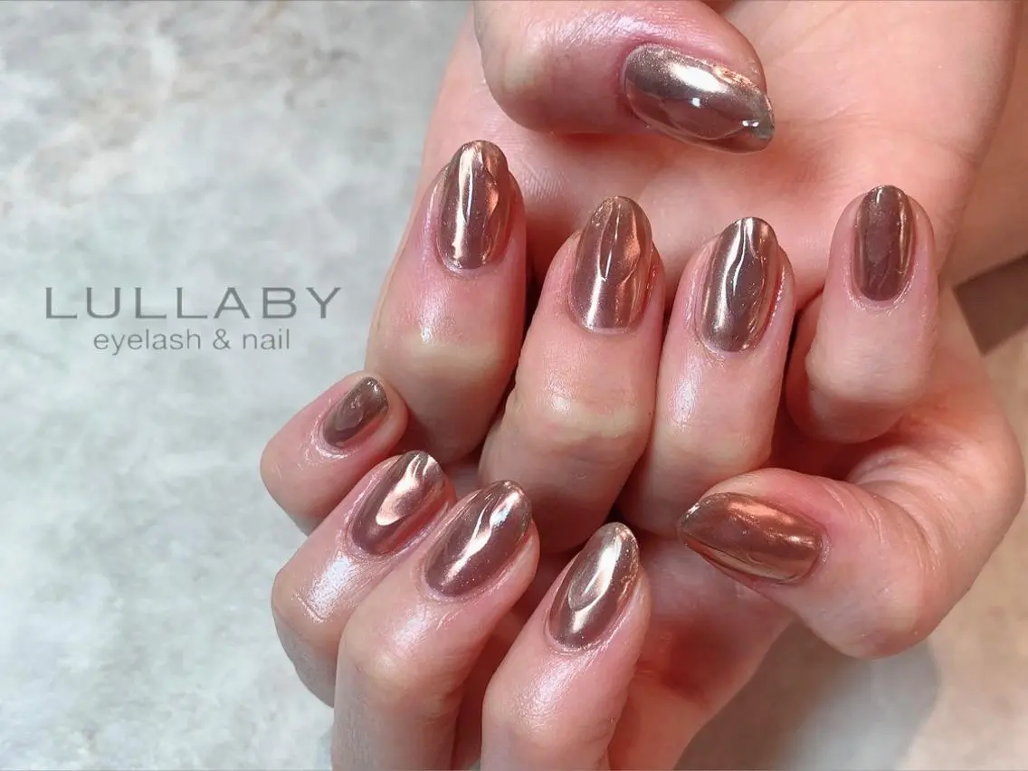 ネイル LULLABY 銀座並木通り店のネイルデザイン