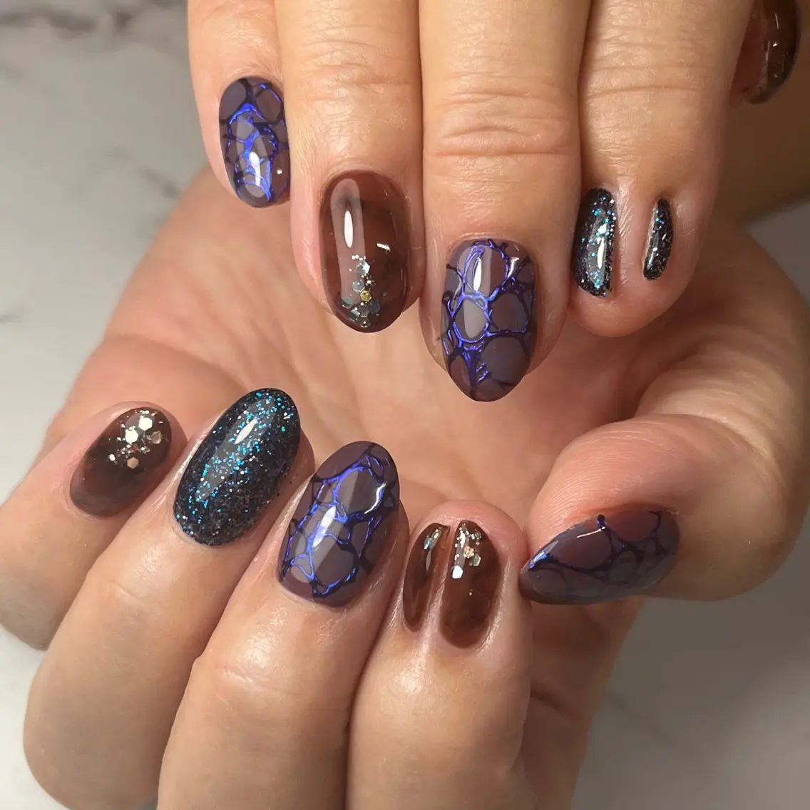 ネイル ブラウン 大理石ネイル(マーブル) ワンカラーネイル パープル 冬ネイル ハンドネイル NAIL NOWのネイルデザイン