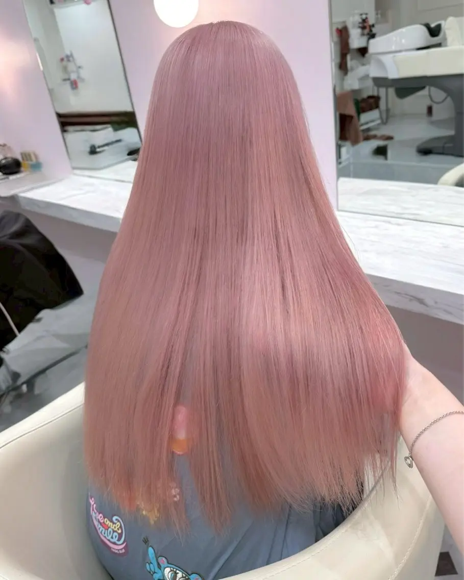 ロング カラー ブリーチ 透明感カラー ハイトーンカラー ヘアカラー ハイトーンカラー💞 くるみ🎀のヘアスタイル