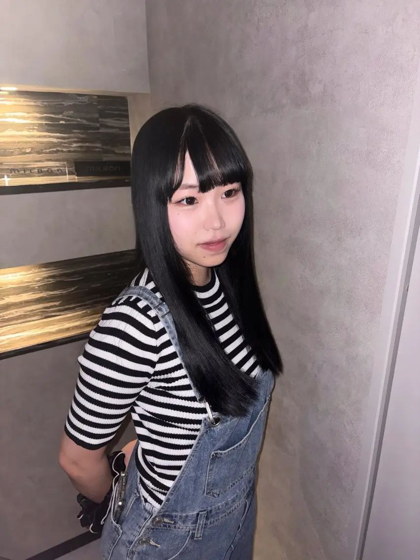 ロング ヘアカラー 《.Xian》こゆき /艶カラーのヘアスタイル