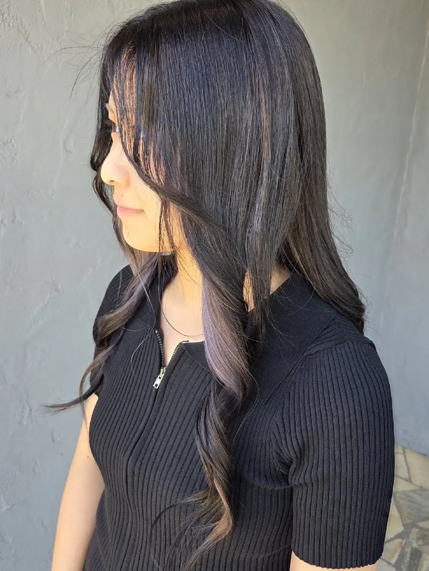 ロング カラー ラベンダーカラー 《透明感カラー》赤岩 咲希のヘアスタイル