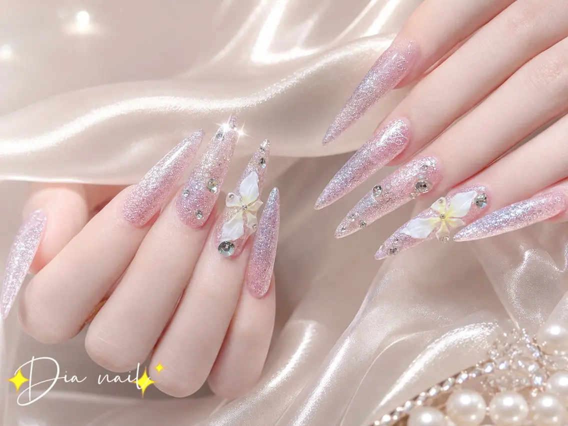 ネイル チークネイル ジェルネイル グラデーション マグネットネイル ニュアンスネイル Di'a nail ネイルサロンのネイルデザイン