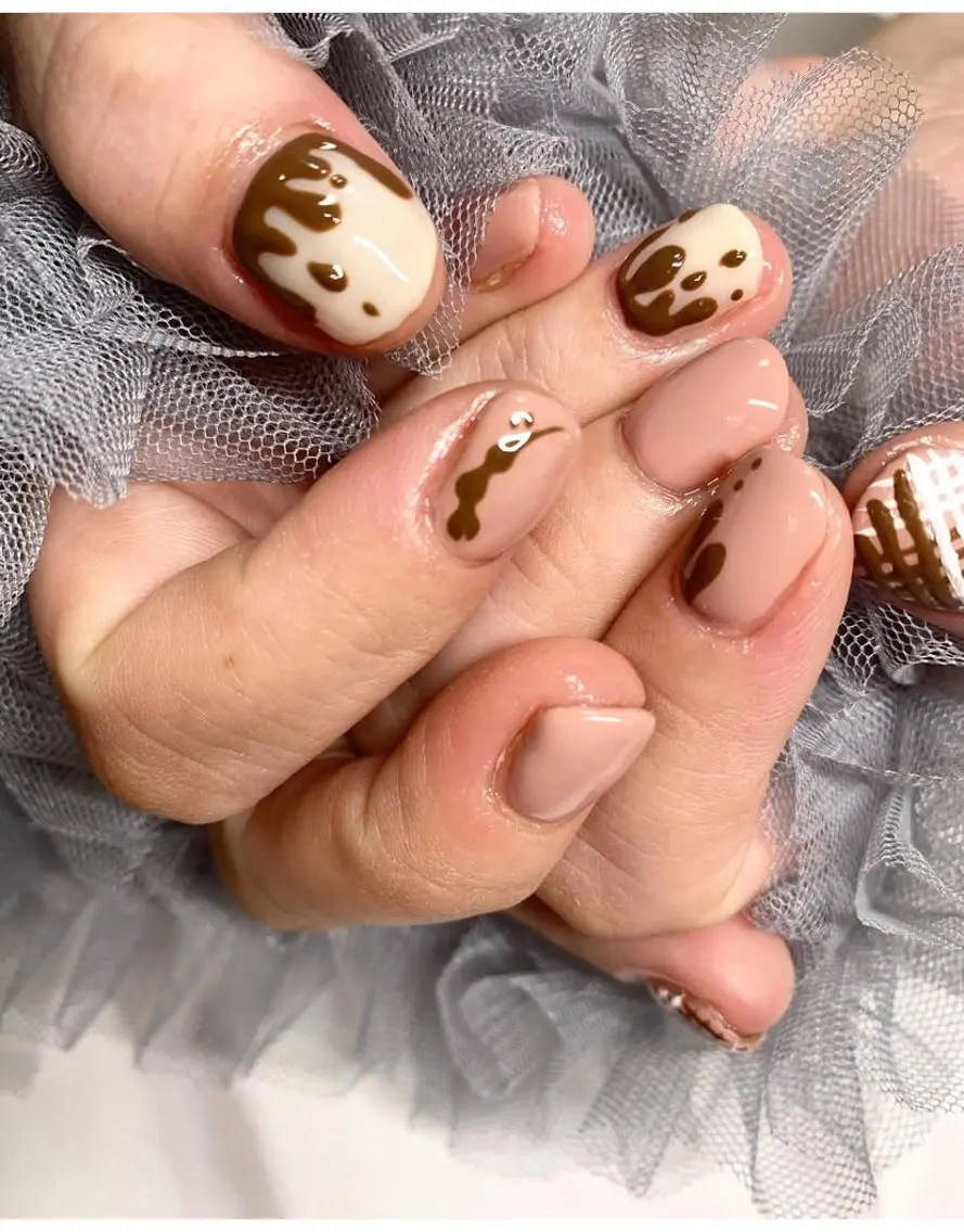 ネイル バレンタイン nail salon happinessのネイルデザイン