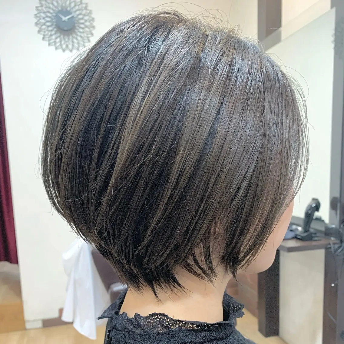 [人気メニュー][グレージュ]艶カラー＋カットの写真
