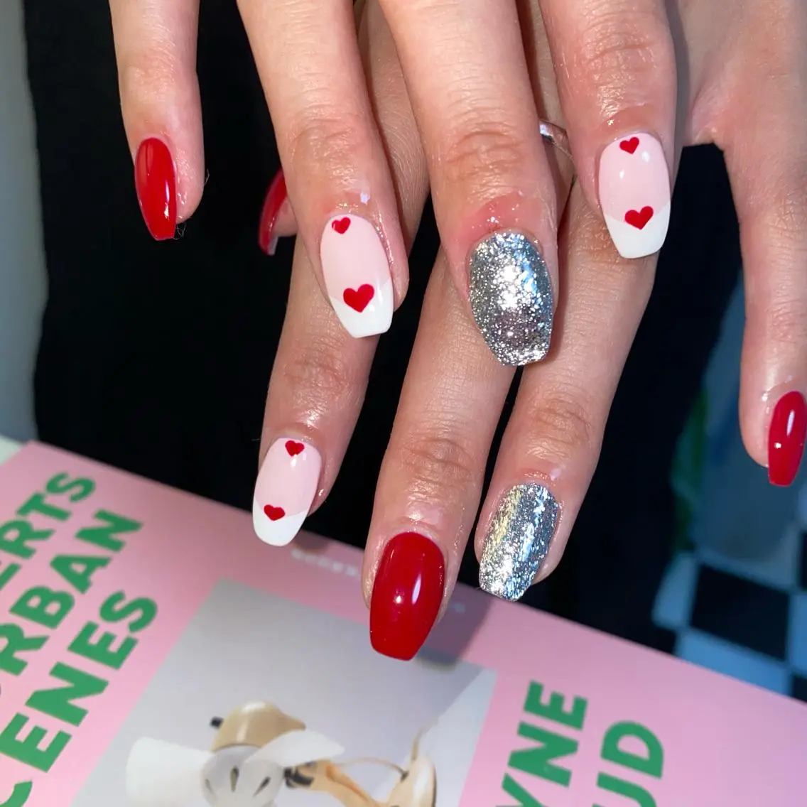 ネイル アートネイル オーロラネイル フレンチネイル 氷ネイル・うるうるネイル マグネットネイル ハンドネイル Nail by Licorneのネイルデザイン