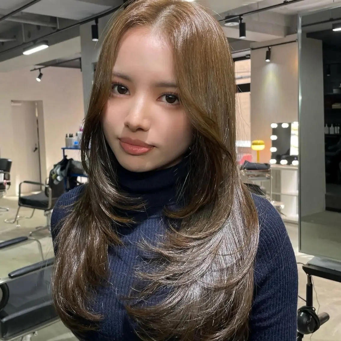 ロング カラー ベージュカラー ブリーチ ダブルカラー ブリーチなしカラー オリーブベージュ カット ヘアカラー レイヤー /髪質改善/ariのヘアスタイル