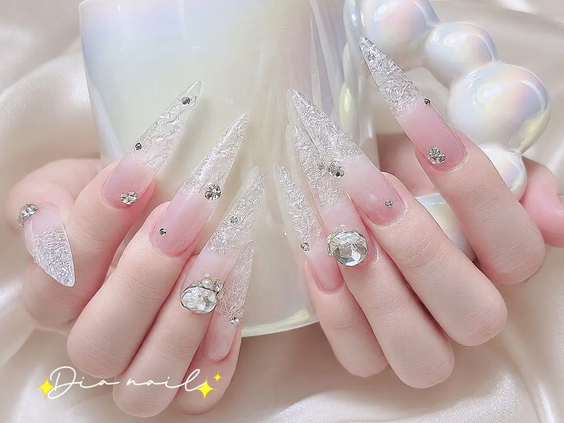 ネイル フットネイル 韓国ネイル レース ロングネイル マグネットネイル ハンドネイル Dia nail サロンのネイルデザイン