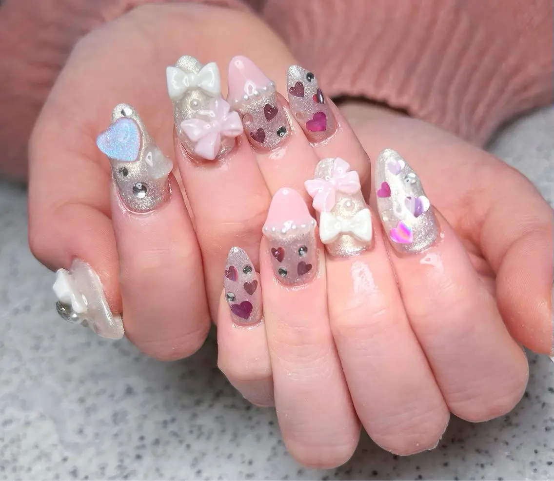 ネイル ハンドネイル Queens 榊 まおのネイルデザイン