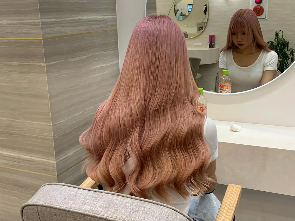 ロング カラー パーマ ヘアアレンジ メンズ キッズ ネイル マツエク・マツパ アイブロウ ヘアカラー トリートメント 🤍韓国風レイヤー/ 艶髪🤍鳥越美羽のヘアスタイル