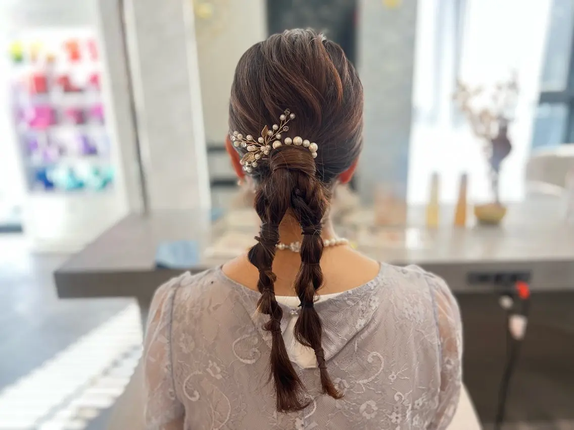 セミロング ヘアアレンジ ヘアセット 💓Yuri💓 ハイトーン/デザインのヘアスタイル