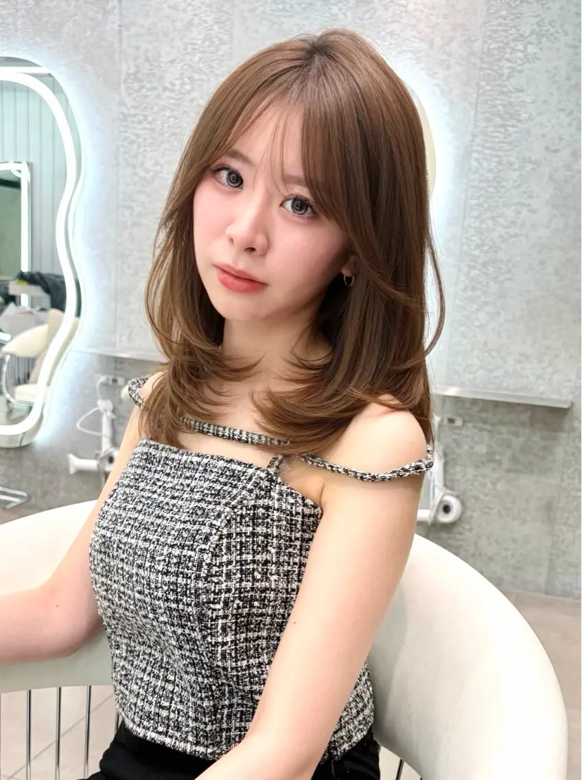 ミディアム カラー ミディアムレイヤー ブリーチ ダブルカラー ブリーチなしカラー くびれヘア カット ヘアカラー トリートメント 縮毛矯正ブリーチなし 🍒❤ゆうきのヘアスタイル