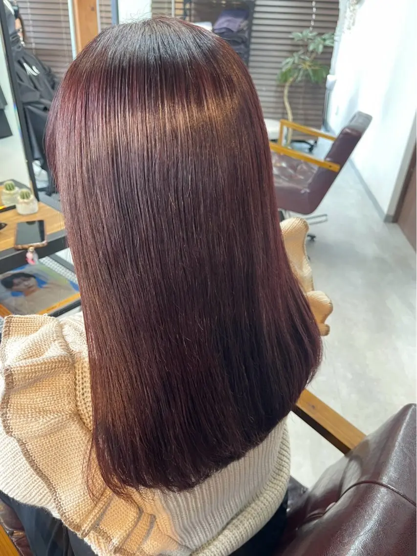 ロング カラー シノザキ キナのヘアスタイル