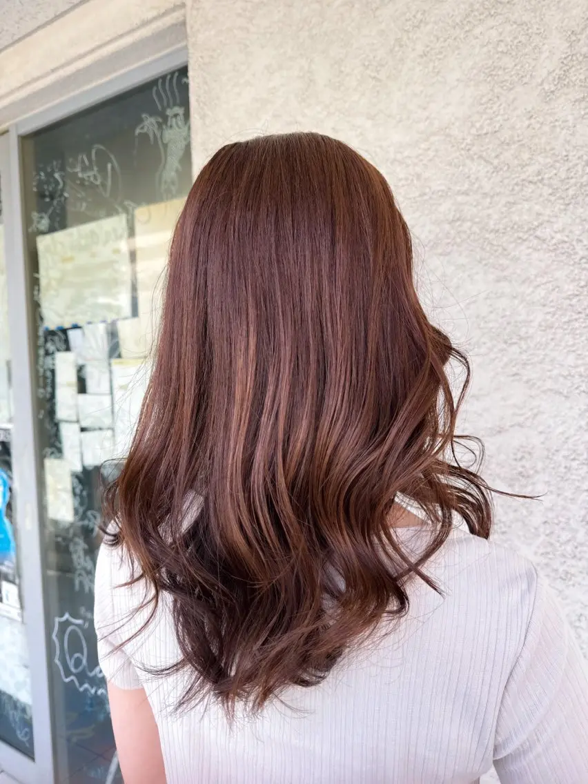 セミロング カラー ブリーチ 透明感カラー ブリーチなしカラー ヘアカラー 椎葉 祐也のヘアスタイル