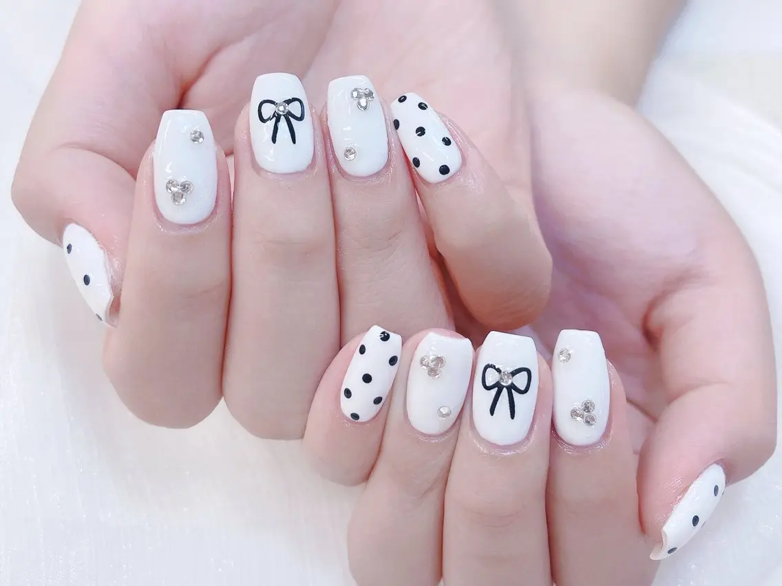 ネイル チークネイル 成人式 フレンチネイル グラデーション 氷ネイル・うるうるネイル ハンドネイル DUO   MI nail salonのネイルデザイン
