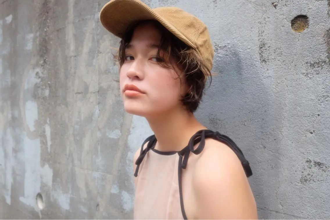 ショート カラー 滝島 真帆のヘアスタイル