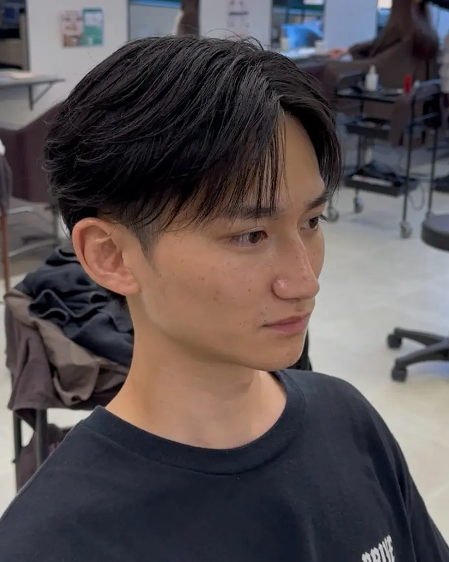 メンズ カット ヘアセット 岡部 琉斗のヘアスタイル