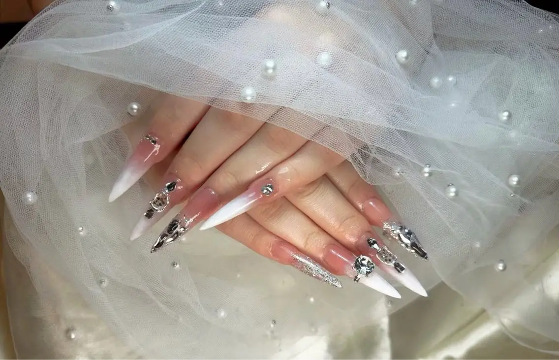 ネイル ハンドネイル WO MIAO💎のネイルデザイン
