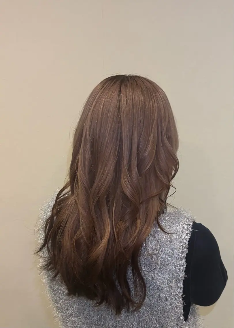 カラー ヒロセ ノゾミのヘアスタイル