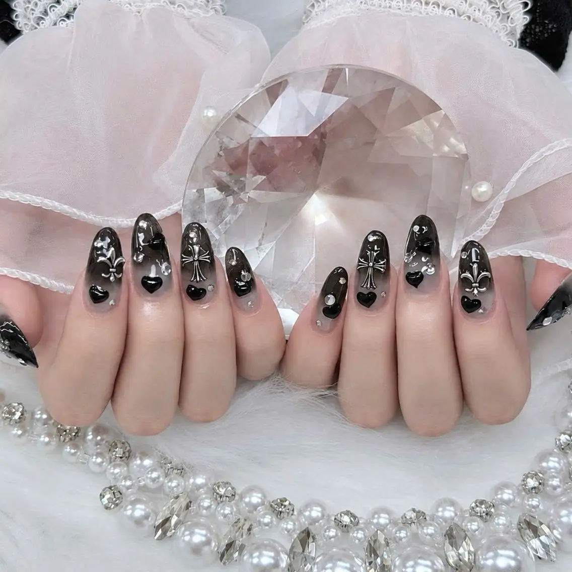 ネイル アートネイル ジェルネイル 韓国ネイル ロングネイル 持ち込み ハンドネイル ハンドケア Blingg NailStudioのネイルデザイン
