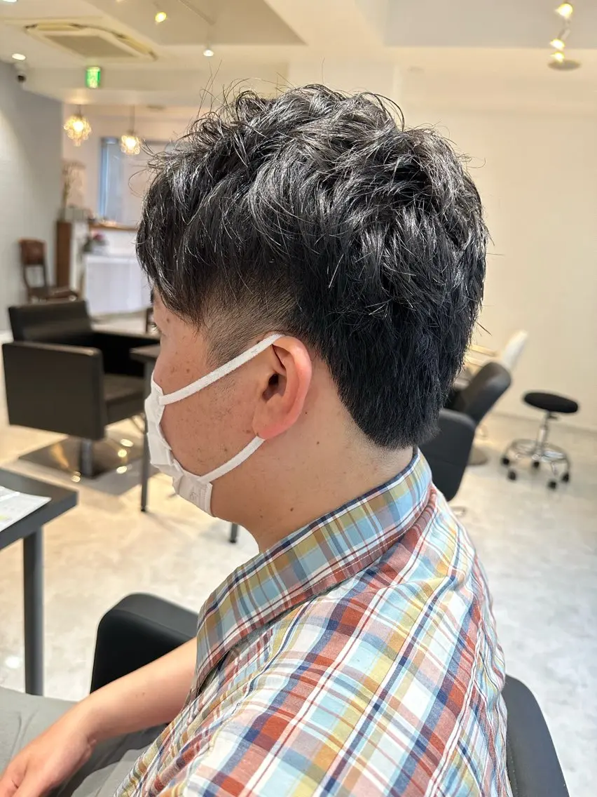 ショート ハイライト 髪質改善 レイヤーカット トリートメント 酸性ストレート 縮毛矯正  髪質改善 酸性ストレート特化のヘアスタイル